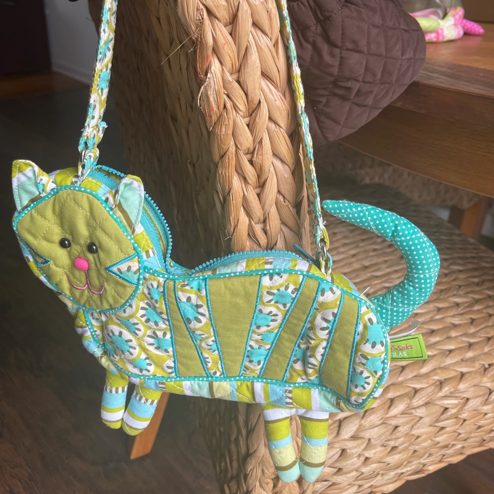 Sassy Pet Saks Green Cat/Kitten pocketbook !
